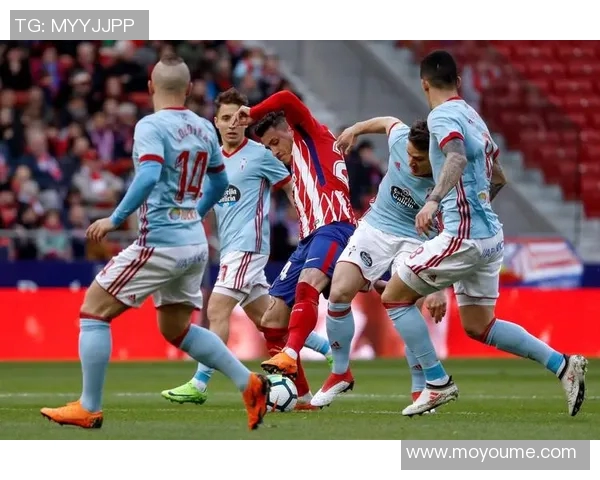 世界足球明星齐聚浙江展现足球魅力与激情的盛宴 世界足球明星齐聚浙江展现足球魅力与激情的盛宴