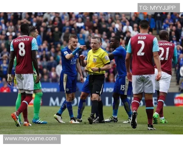 美国足球明星全景解析与历史成就回顾