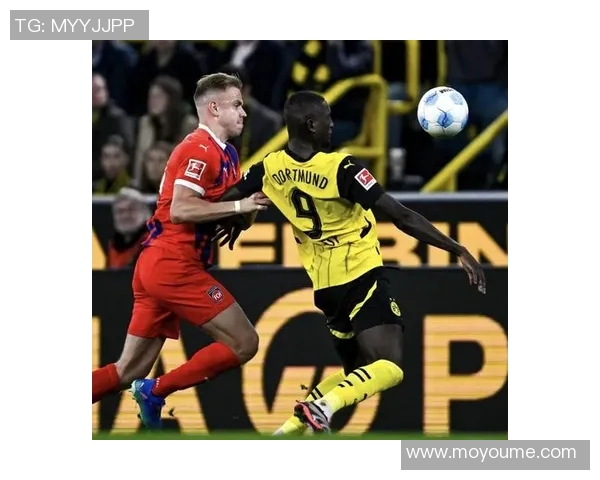 老足球明星重返球场精彩瞬间视频回顾与分析